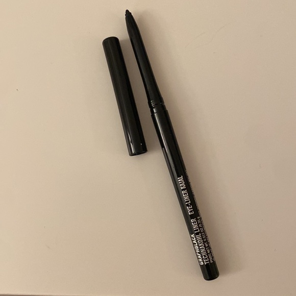 Mac eye bundle brand new, unused - 5 x eyeshadows, 1 x eyeliner - Picture 6 of 6